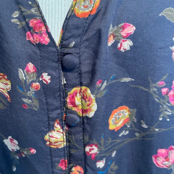 Lucky Brand Modal Button Top Womens Medium Dusty Blue Floral V-Neck Boho Blouse - Picture 4 of 10